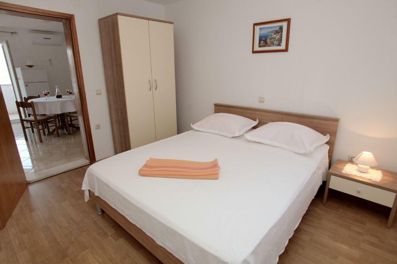Apartments Maja - Sea View Trogir Exterior photo
